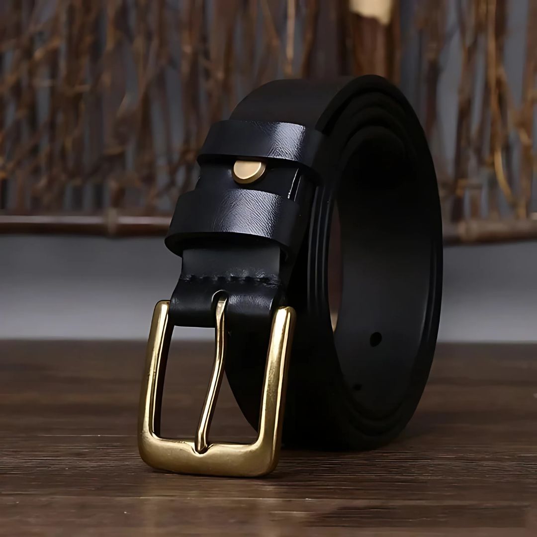 Stylish Vintage Leather Belt Featuring a Stunning Copper Buckle