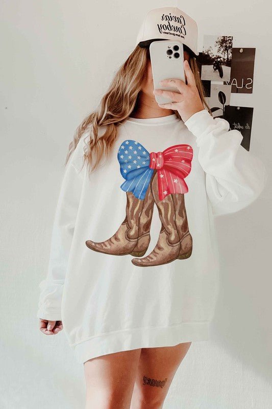 Stylish Oversized Sweatshirt Featuring American Cowboy Boots Design