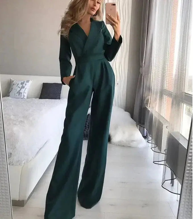 Chic & Elegant Tailored Women's Jumpsuit with Long Sleeves and Flowing Wide Legs