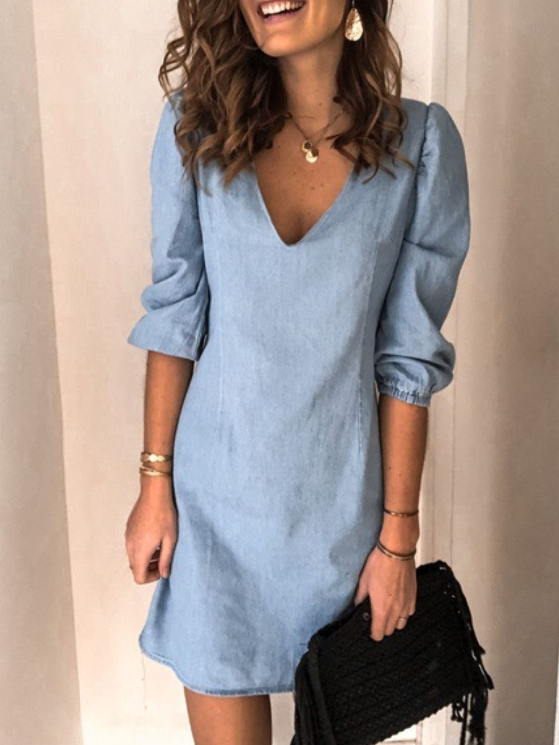 Chic V-Neck Denim Dress with Stylish Half Sleeves