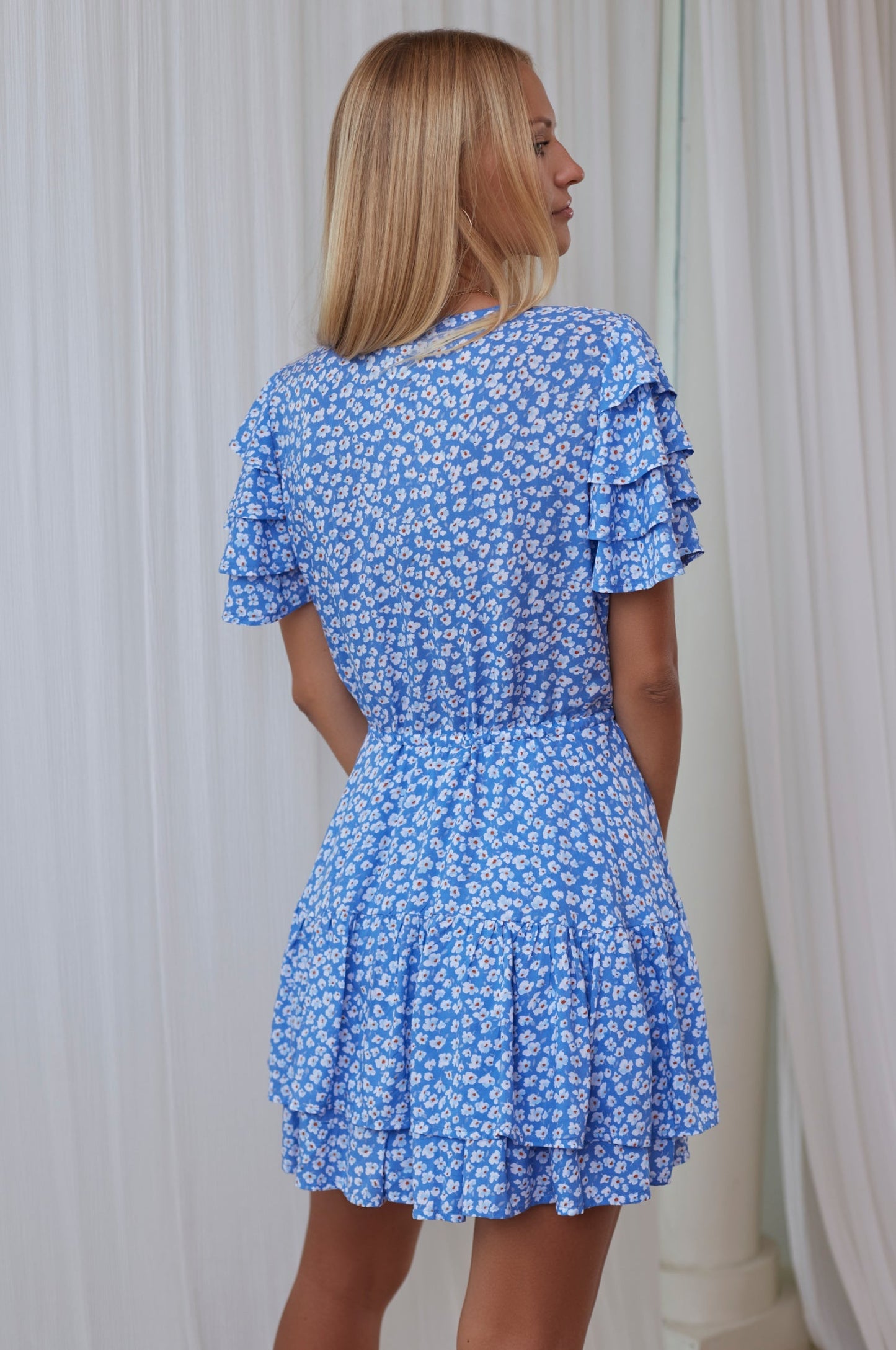 Charming Tiered Ruffle Dress for a Stylish Bonfire Look