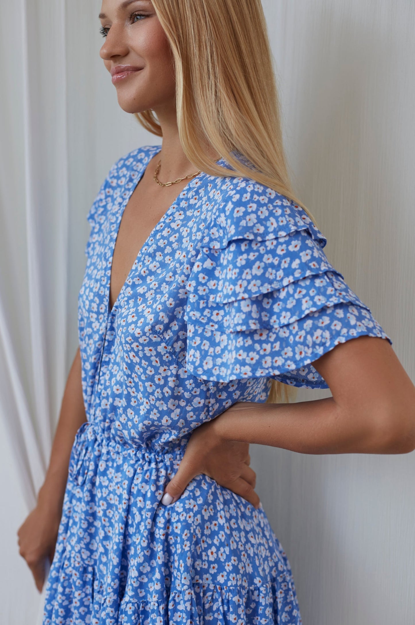 Charming Tiered Ruffle Dress for a Stylish Bonfire Look