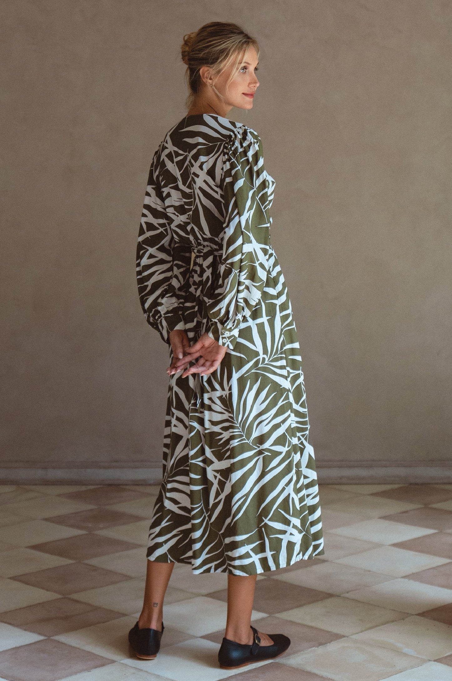 Celeste Transformative Midi Dress for Effortless Style