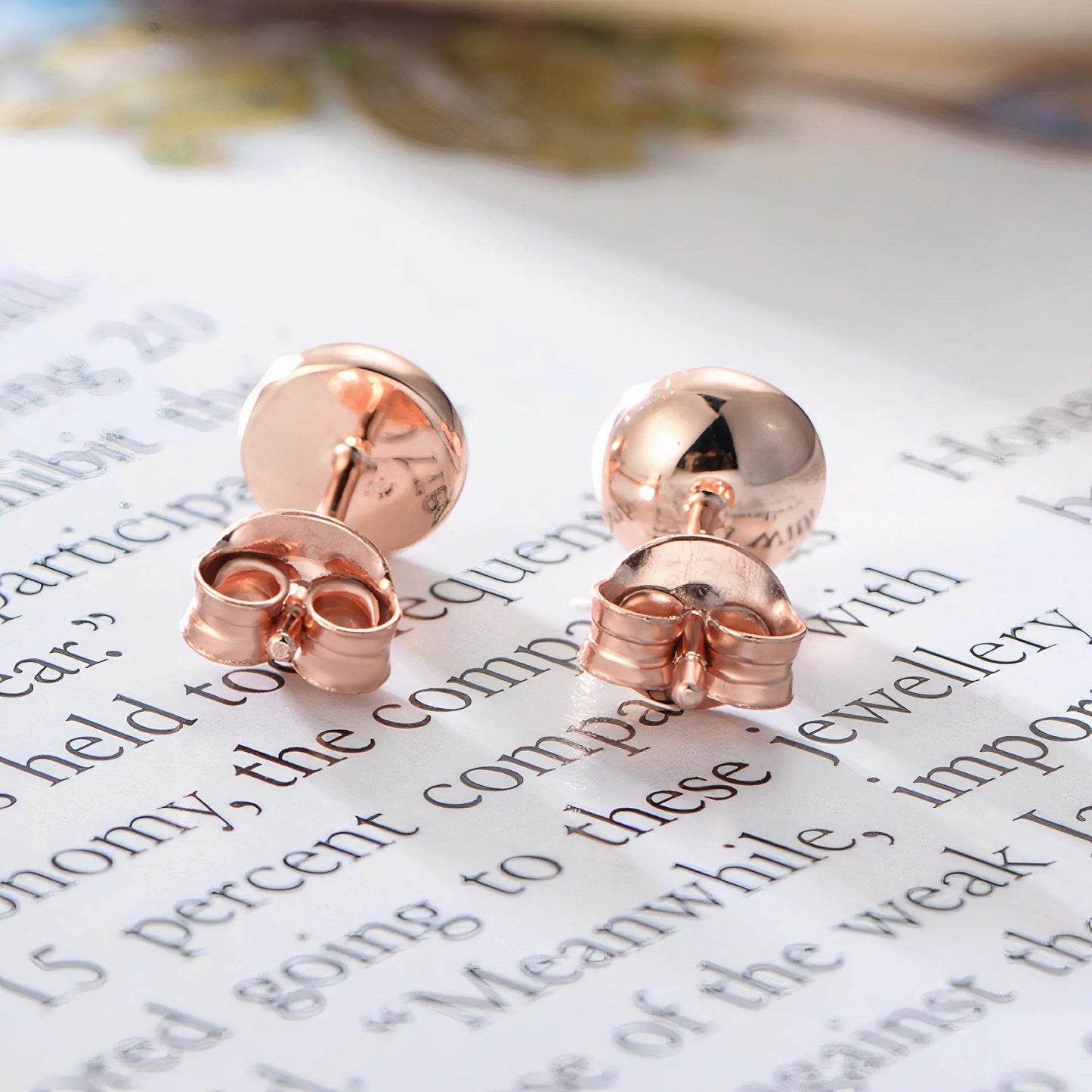Elegant Earrings for a Touch of Glamour
