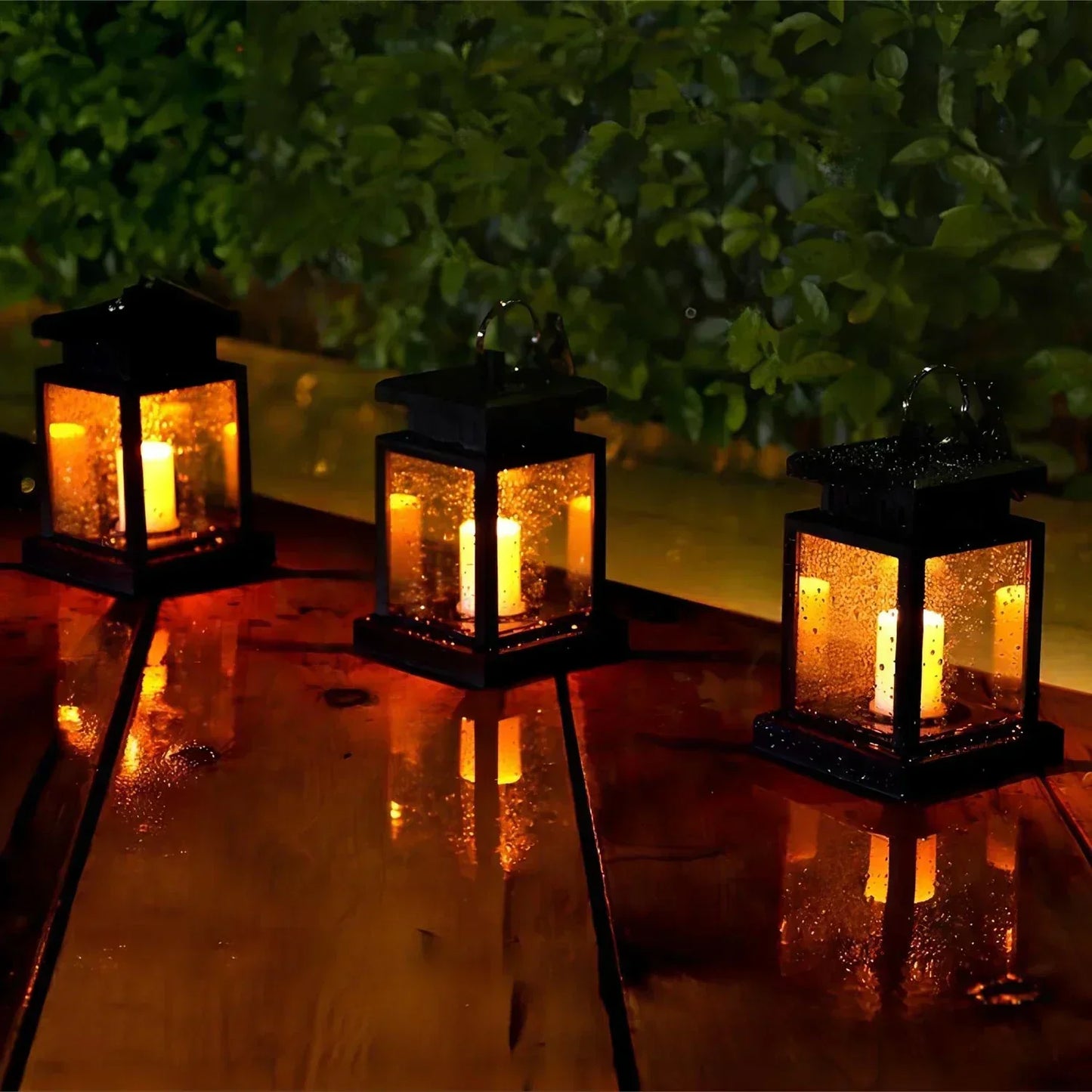 FloraLight - Enchanting Garden Lantern for a Magical Atmosphere