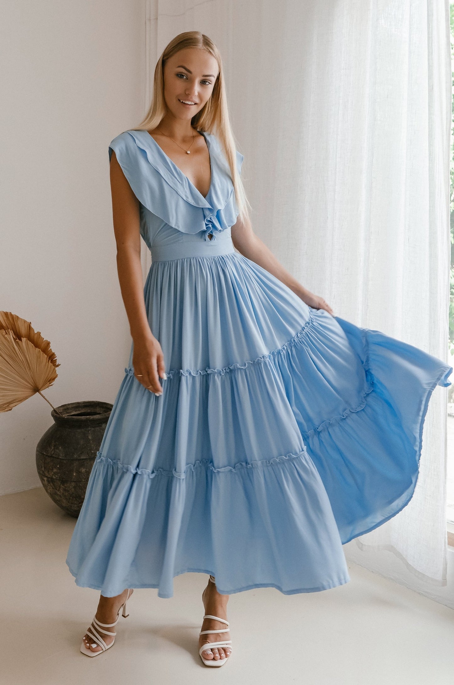 Charming Ruffle Midi Dress for a Timeless Look