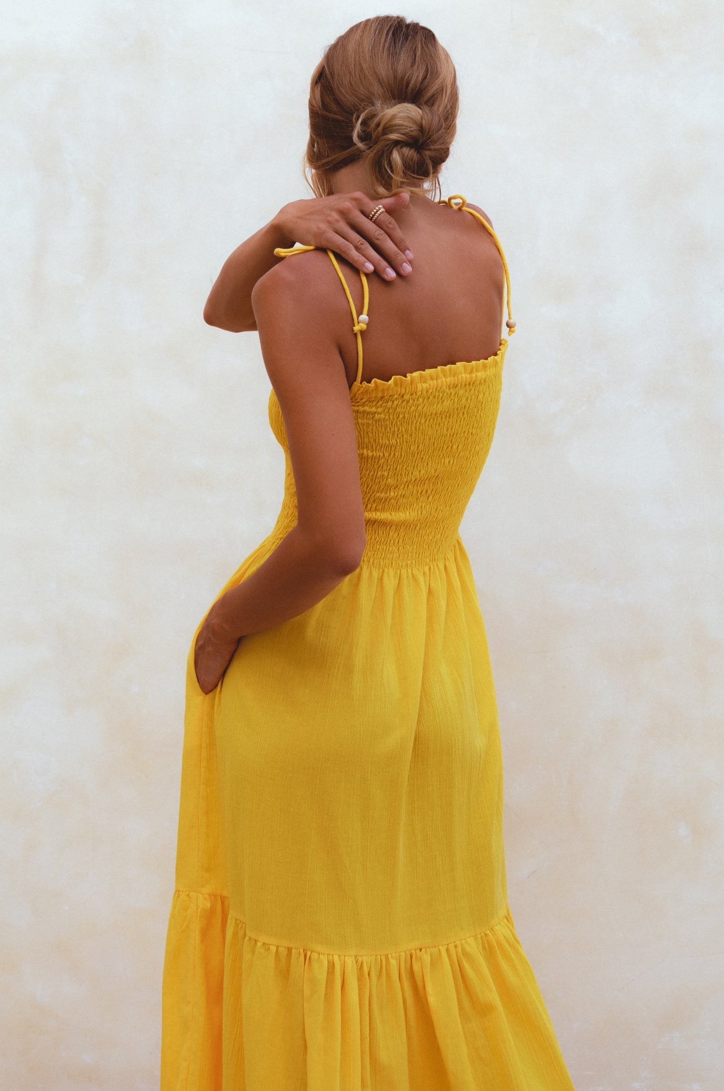 Chic Paradiso Strappy Linen Midi Dress for Effortless Elegance