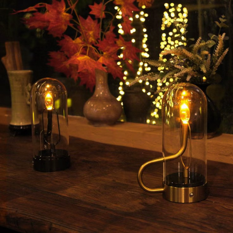 Stylish Rechargeable Lamp with Elegant Flame Design