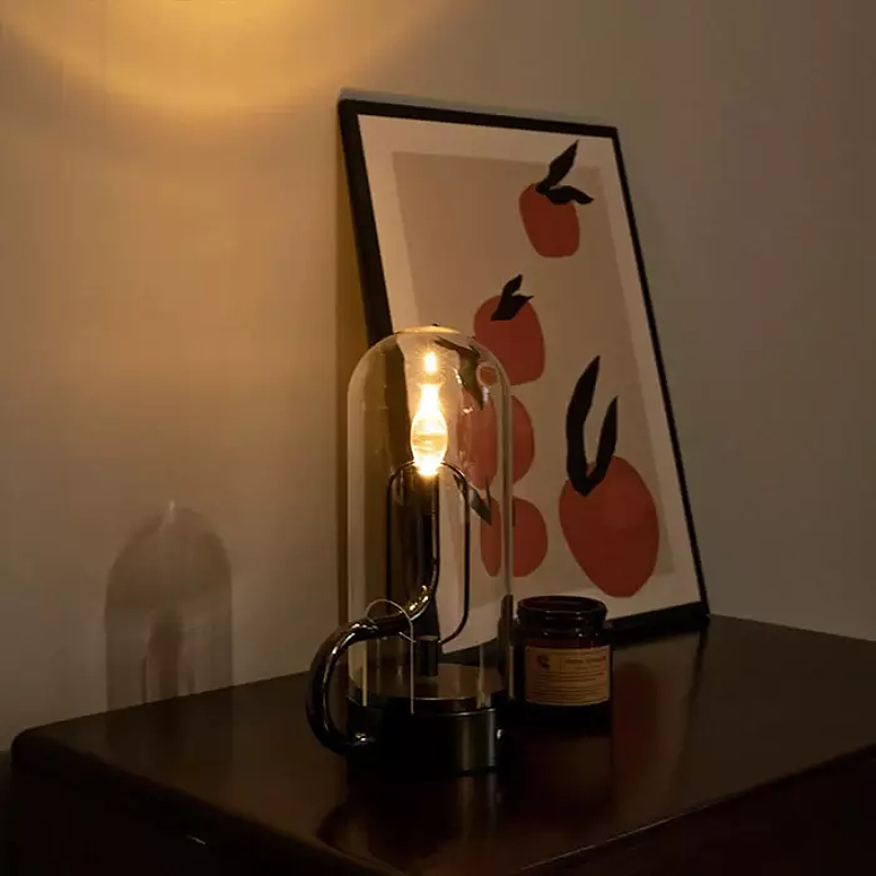 Stylish Rechargeable Lamp with Elegant Flame Design
