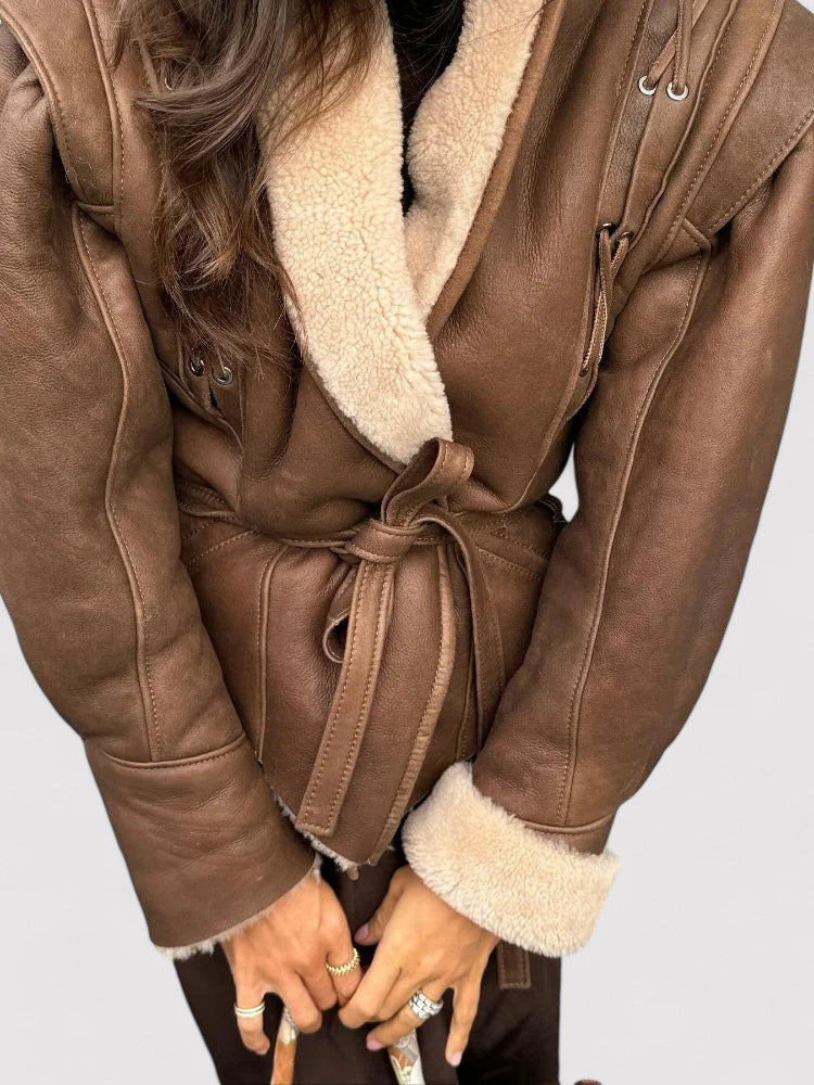Chic Heritage Women's Autumn Jacket - Timeless Elegance for the Season