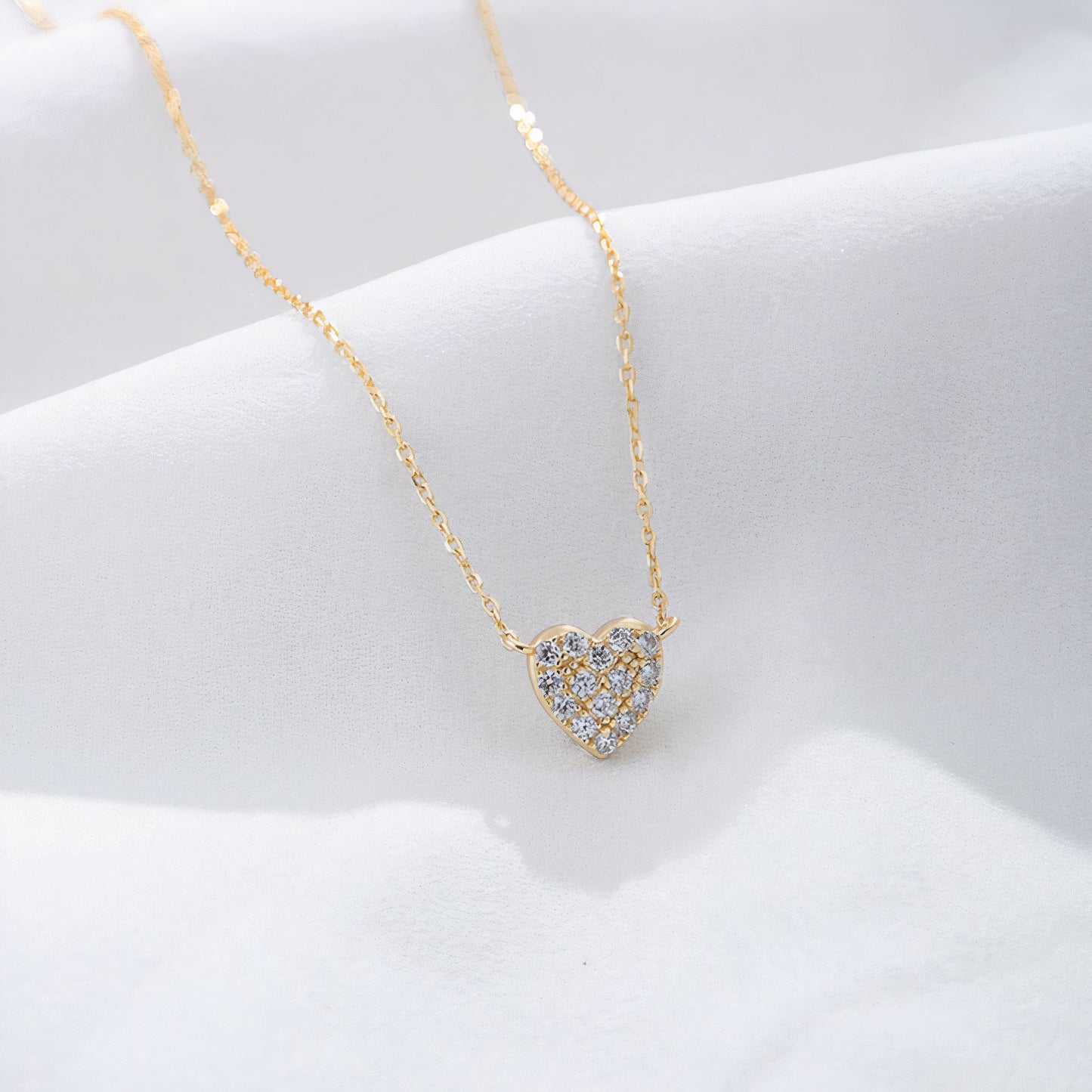 Charming Heart Pendant Necklace