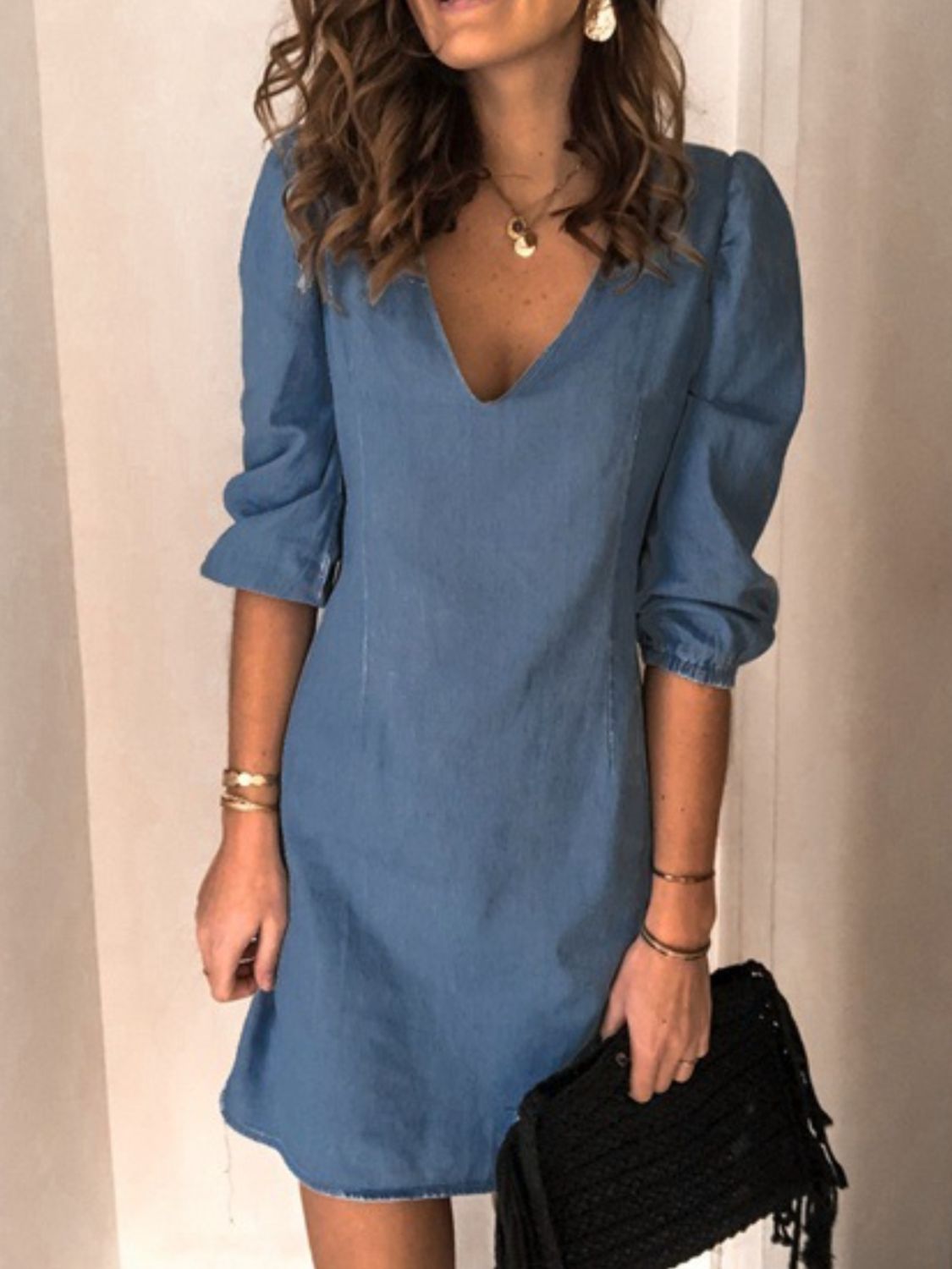 Chic V-Neck Denim Dress with Stylish Half Sleeves