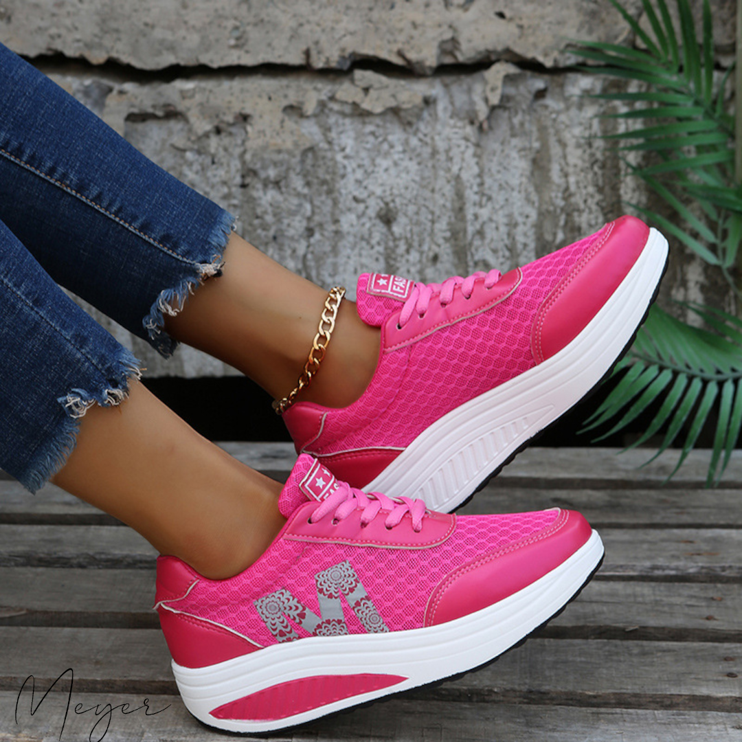 Innovative U-shaped Orthopedic Sports Shoes for Ultimate Comfort and Support