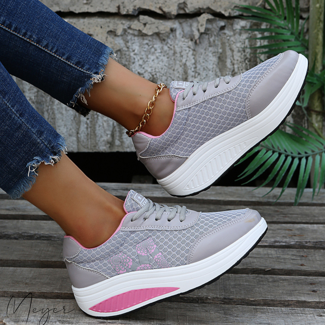 Innovative U-shaped Orthopedic Sports Shoes for Ultimate Comfort and Support