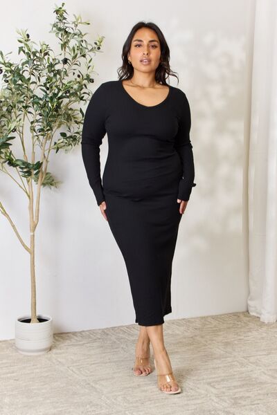 Chic Ribbed Long Sleeve Midi Dress with Stylish Slit by Culture Code