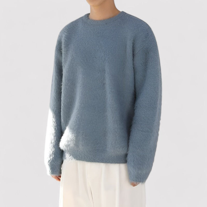 Cozy Autumn Warmth: Men's Sweater for the Perfect Fall Look